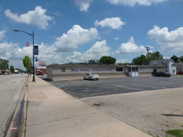800 W Broadway St, Bradley, IL 60915